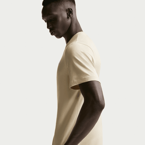 Nike - Sportswear Club T-Shirt Light Khaki