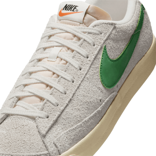 Nike - Blazer Low '77 Premium ~ White