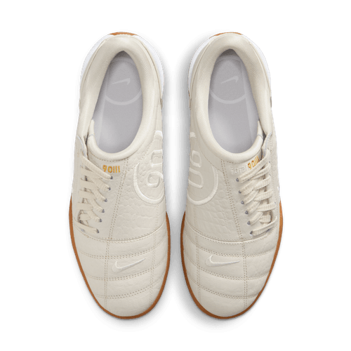 Nike - W Total 90 Light Bone