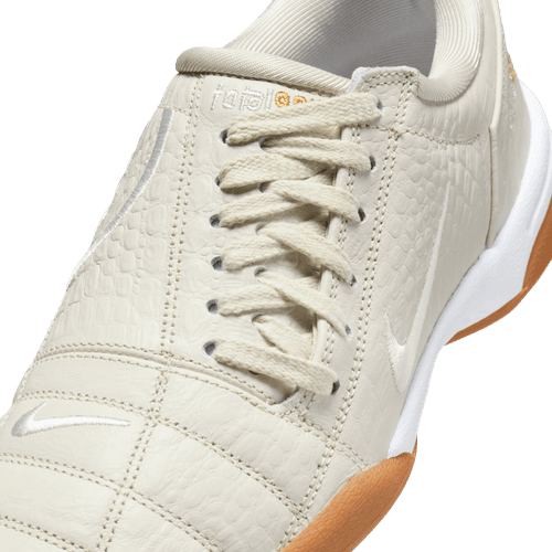 Nike - W Total 90 Light Bone