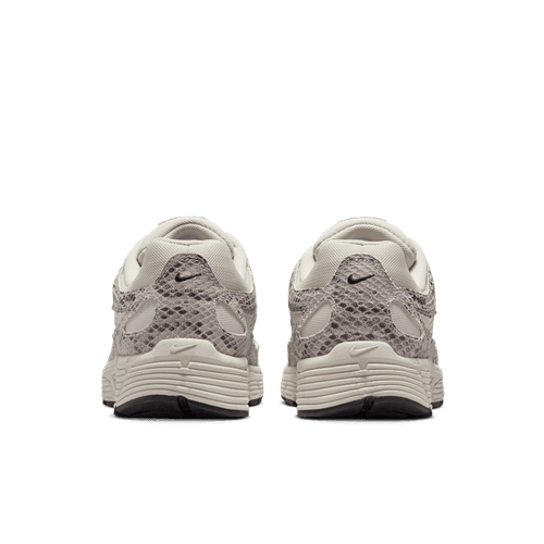 Nike - W P-6000 SE Light Bone/Black