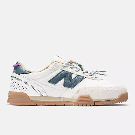 New Balance - Numeric 440 V2 Trail Low ~ White