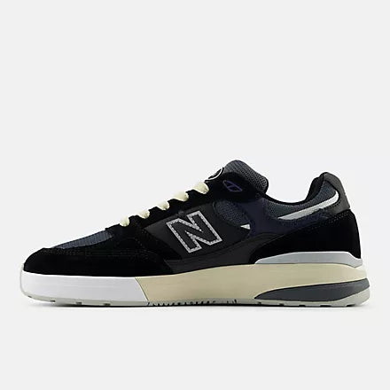 New Balance - Numeric 933 Andrew Reynolds Black/Navy-3