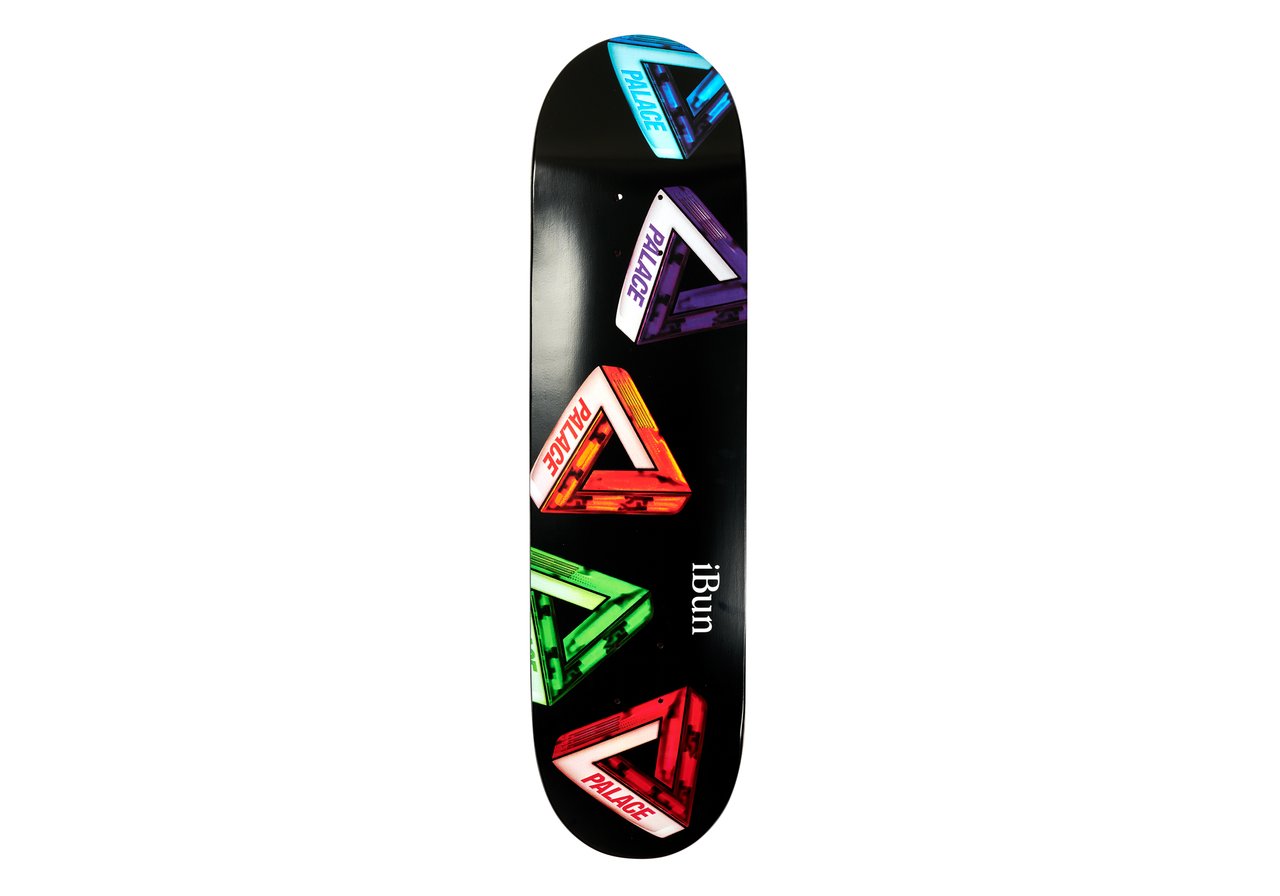 Palace Skateboards EEE Deck in an 8.25